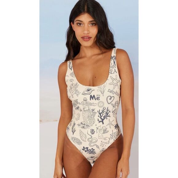 Me 369 Ellie Mermaid Printed Swimsuit Size M / Excellent - Picture 2 of 5